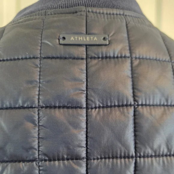 Athleta Grandview Prima Loft Long Quilted Jacket Navy Lightweight Puffer-SZ S - Picture 7 of 14